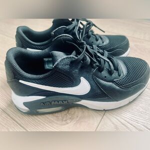 Nike AirMax Excee Sneaker
